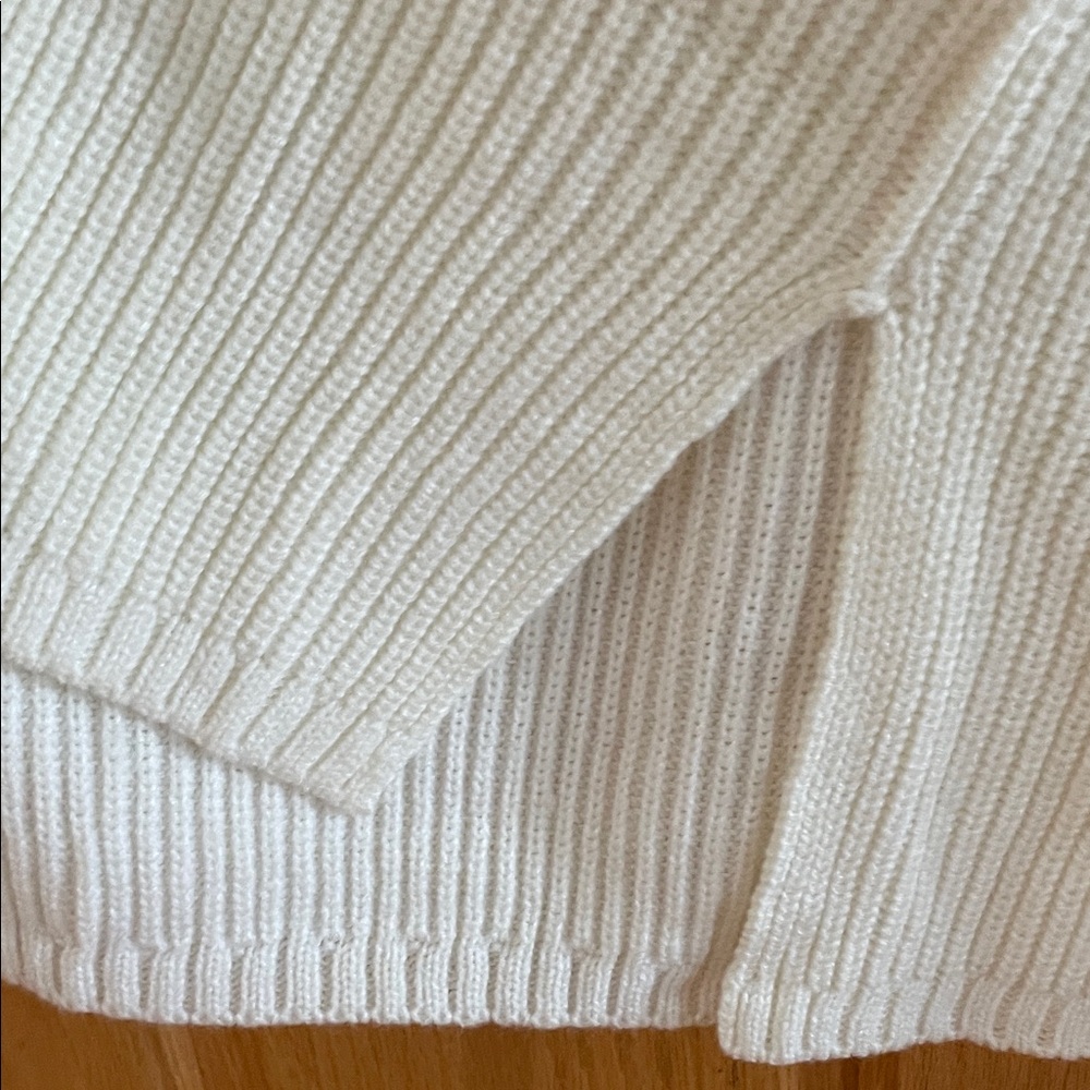 NWOT VENUS Elegant Cream Women's Sweater - Picture 2 of 3